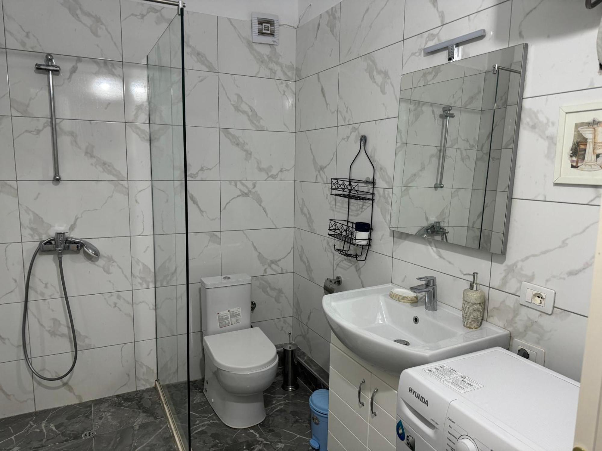 Leon Sea View Apartment Sarandë Exteriör bild